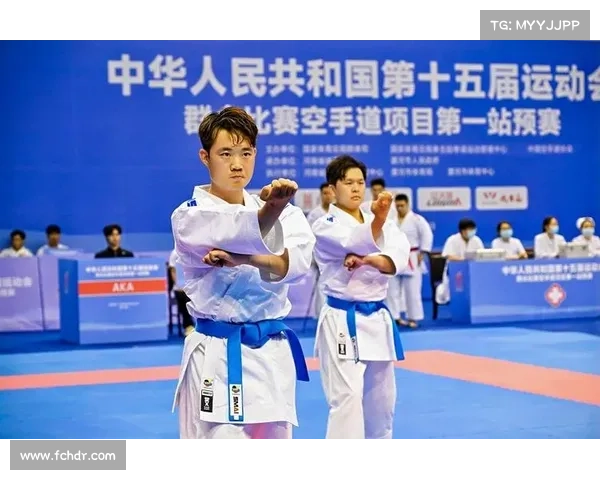 60岁教师勇战漯河空手道预赛 成为最年长选手荣获银牌